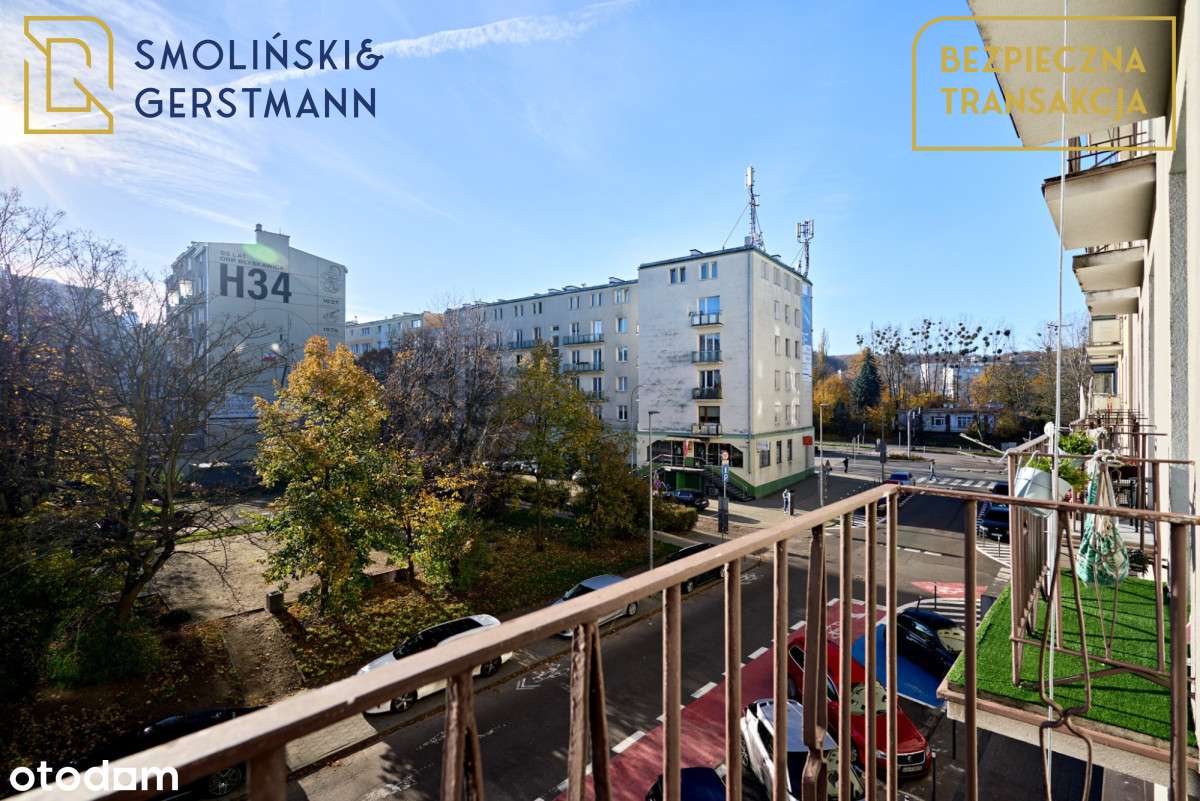 Na sprzedaż - 3 pokoje po remoncie, Centrum Gdyni-0