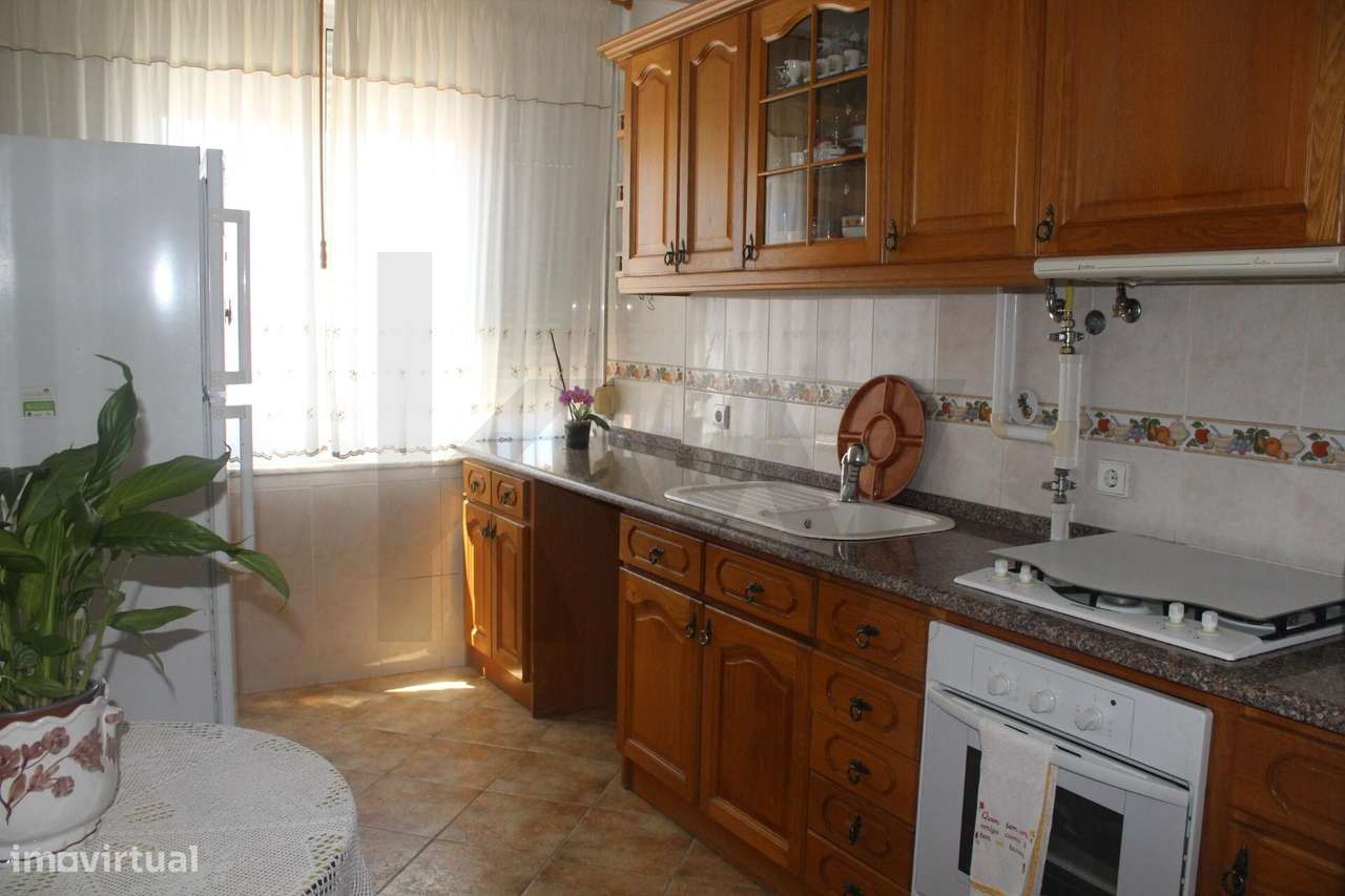 Apartamento T2 à Venda | Portas de Benfica | Excelente Localização! - Grande imagem: 4/28