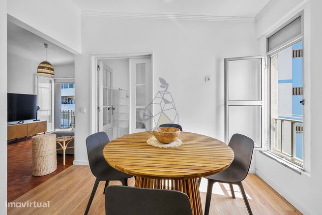 Apartamento T4 Completamente Renovado em Portimão-19