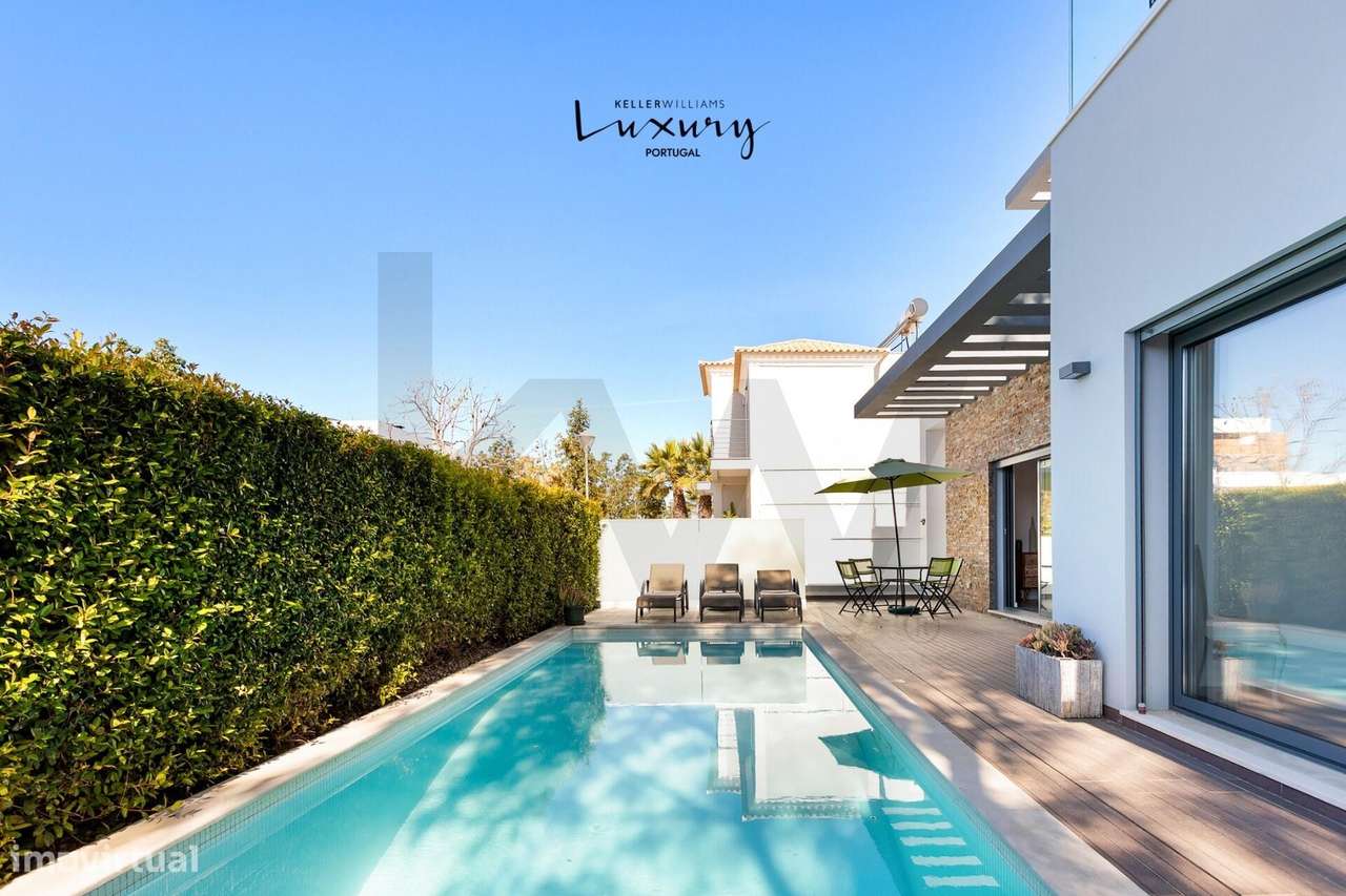 Moradia Exclusiva T3 com Piscina na prestigiada urbanização Fonte Sant - Grande imagem: 2/21