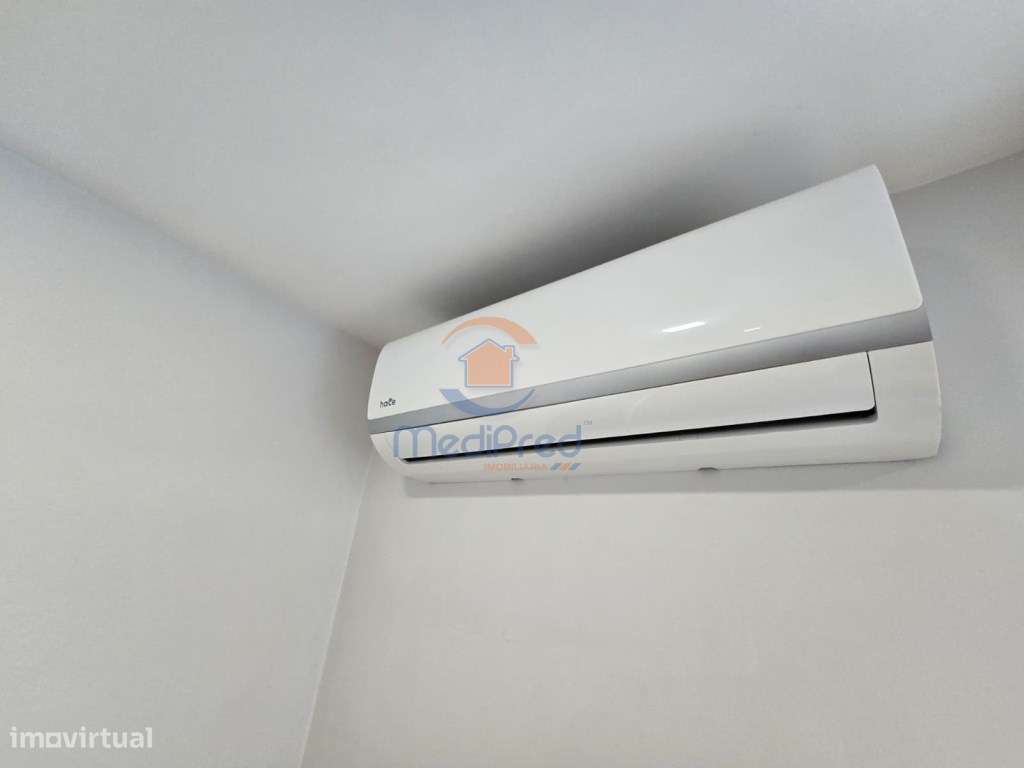 Apartamento T2 Totalmente Remodelado | Quinta do Pinheiro, Pontinha-23