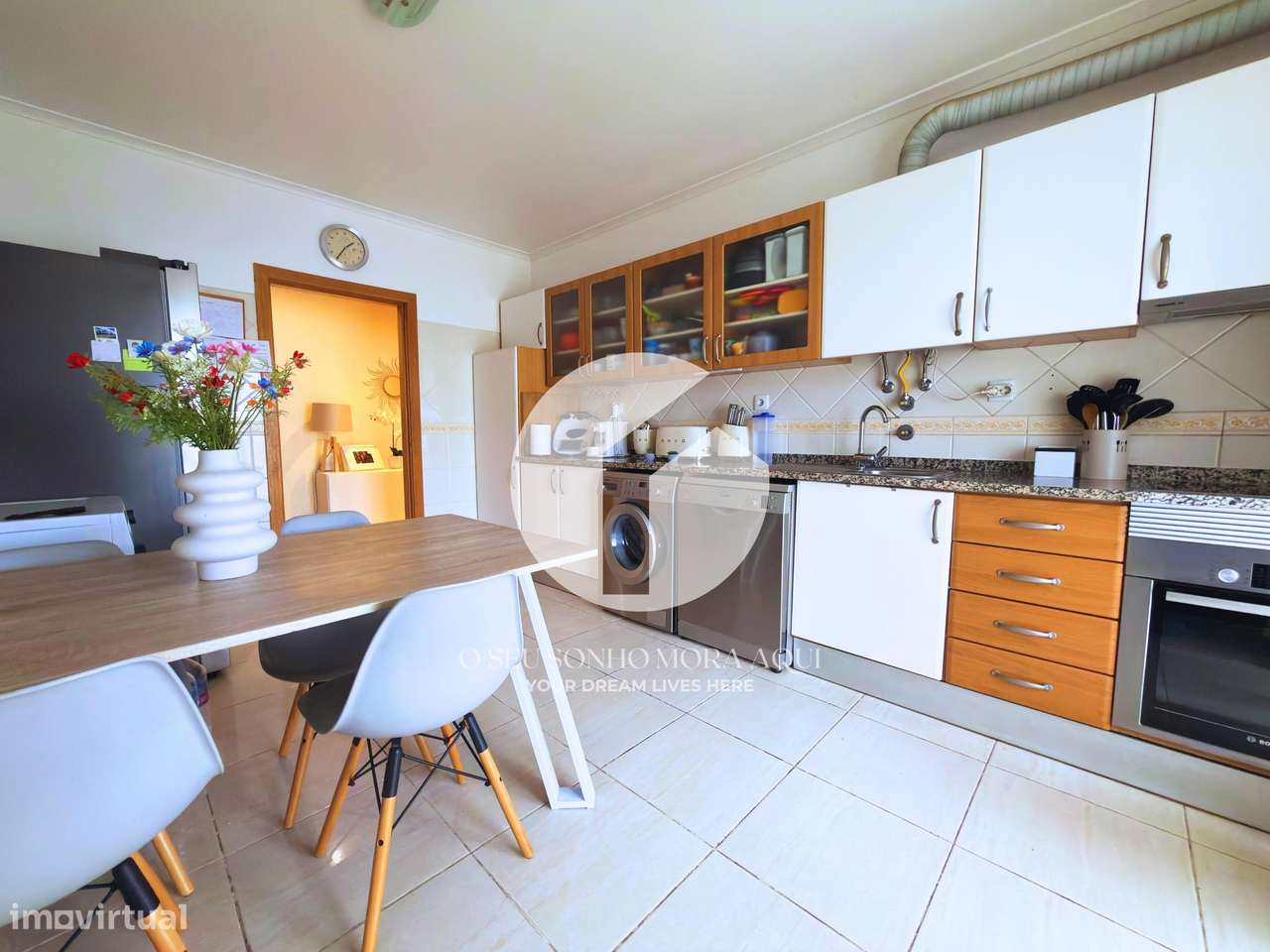 Apartamento T2 com Garagem em BOX e Elevador em FARO-6