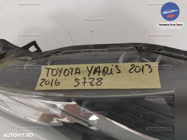 Far stanga Toyota Yaris an 2013-2016 halogen cu lupa , original - 9