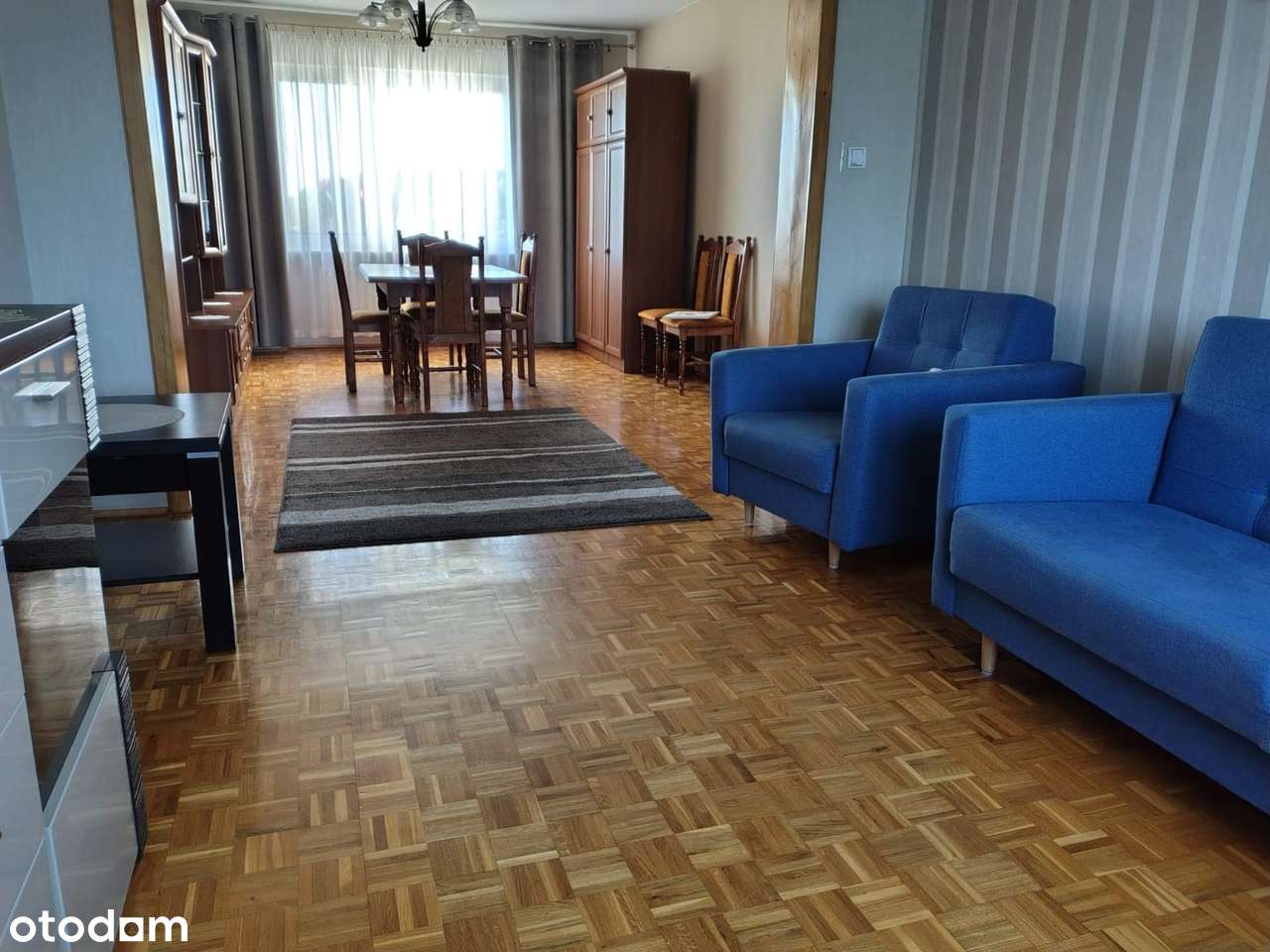 Mieszkanie z ogrodem, garażami, piwnicą,pomieszczenia gospodarcze - Pełny obrazek: 4/17