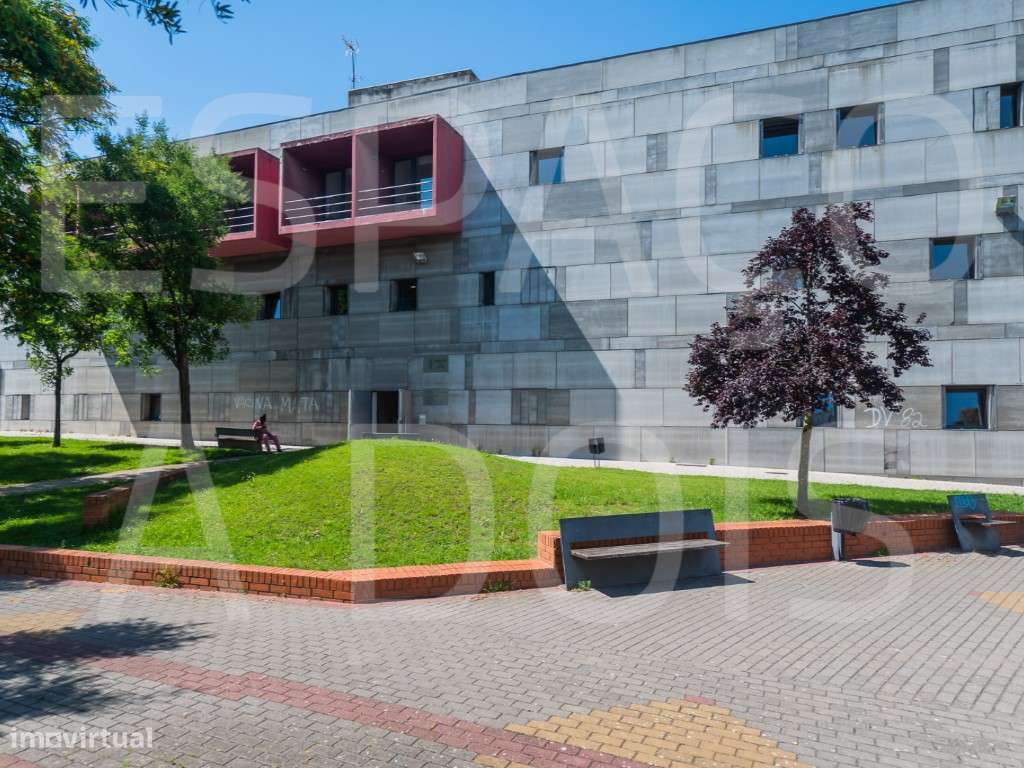 Oportunidade de Investimento! TUDO À MÃO. Muito soalheiro e luminos...-25