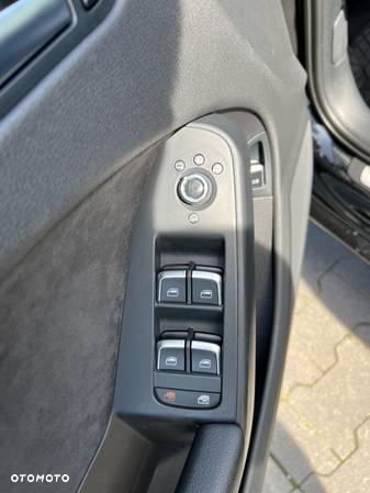 Audi A4 Avant 2.0 TDI DPF clean diesel multitronic Attraction - 11
