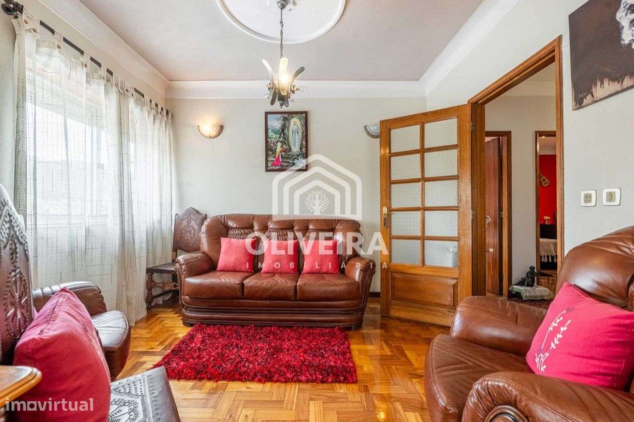 Moradia com Habitação e Comércio-12