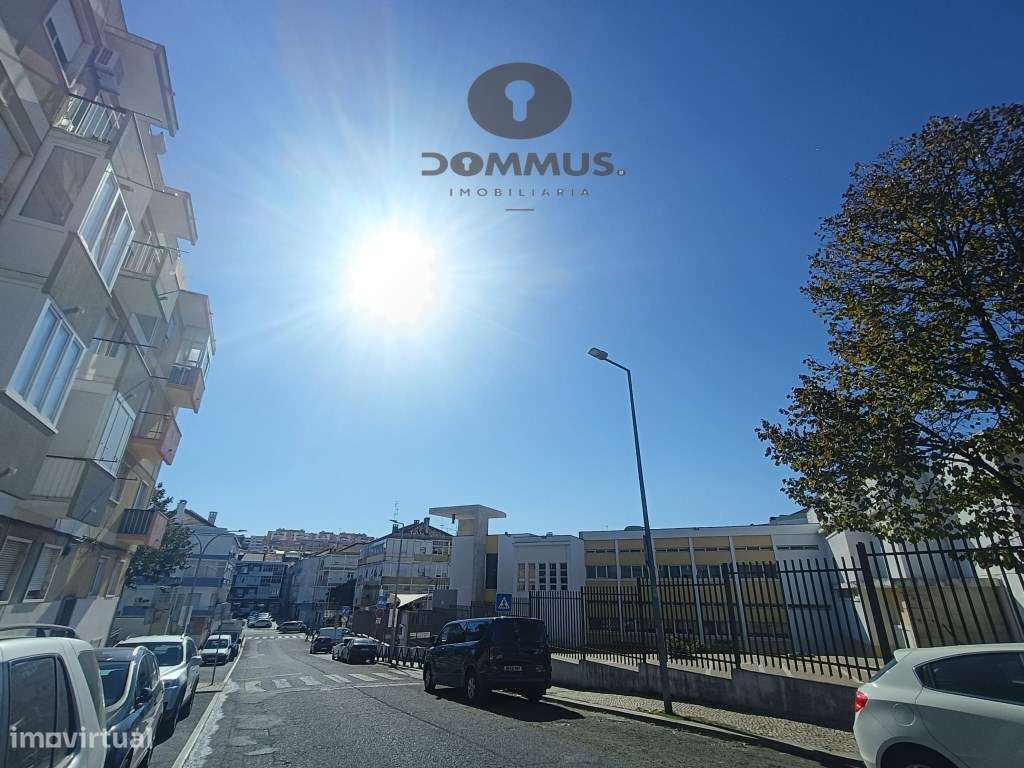 Apartamento T3 na Damaia totalmente Remodelado-28