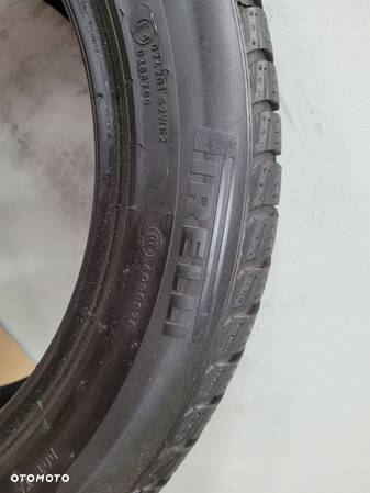 215/55 R17 PIRELLI SOTTOZERO 3 WINTER 2018rok 5,3mm - 4