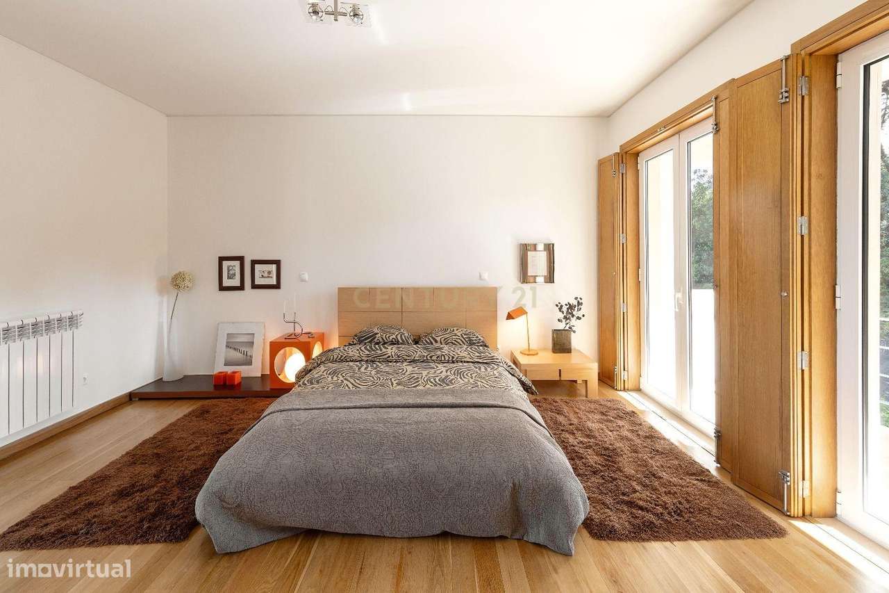 Vila T6 com piscina com área de terreno de 2895 m² na Praia d'el Rey-18