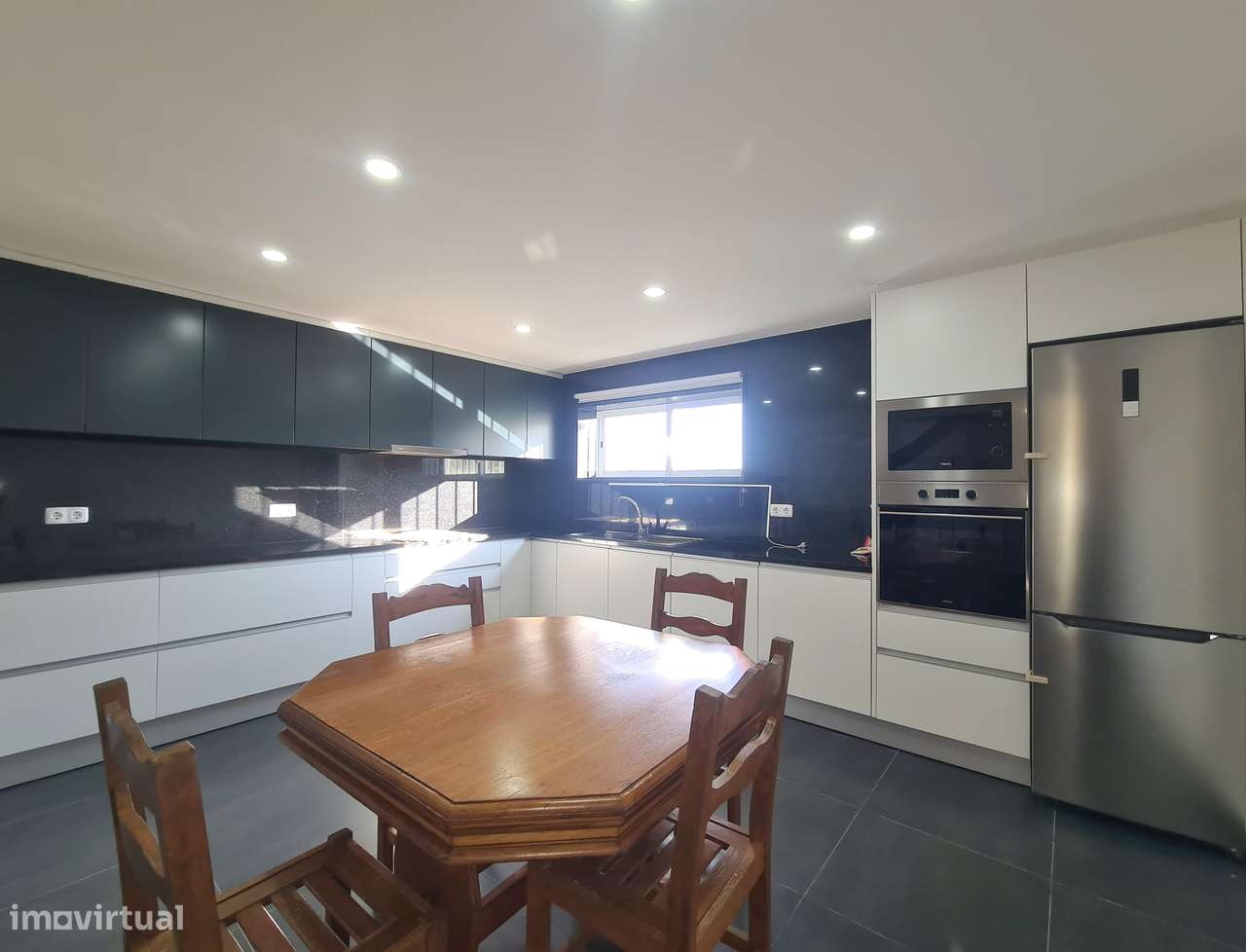 Moradia Isolada c/ terreno em Lourosa-0