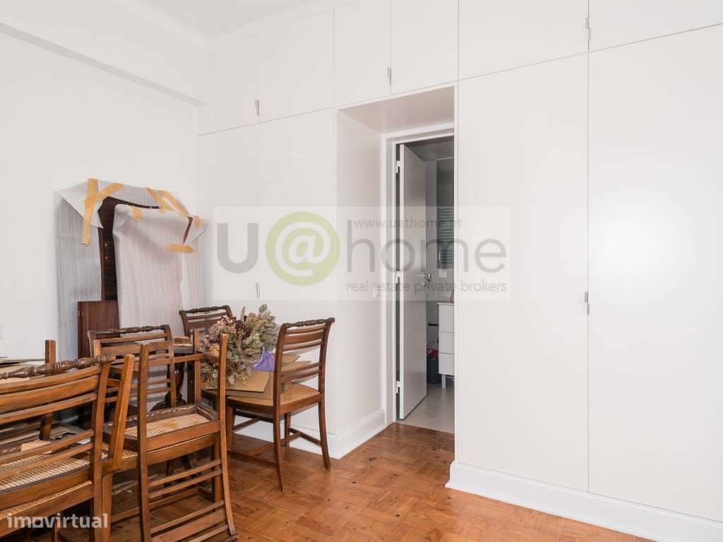 Apartamento T4+ 1 na Lapa-35
