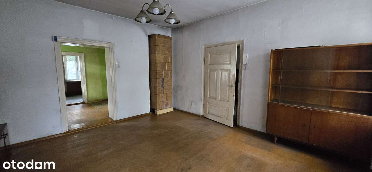 Mieszkanie w centrum, parter, do remontu-1