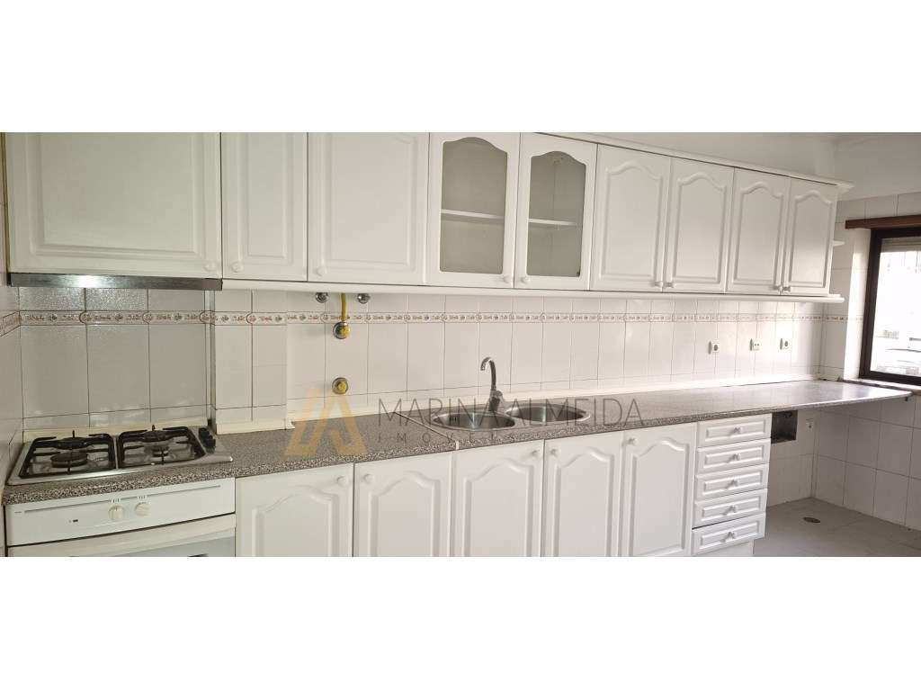 Apartamento t2 ( 3 assoalhadas ), rés do chão com arrecadação, junt...-17