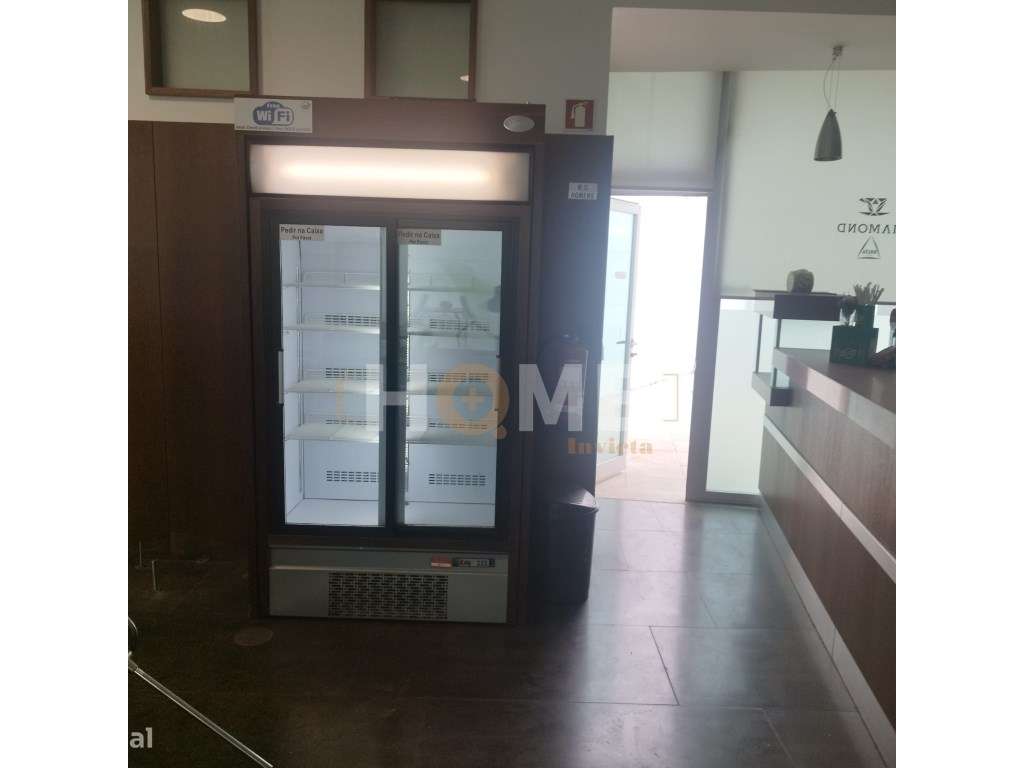 ESTABELECIMENTO COMERCIAL PARA VENDA - CANIDELO, VILA NOVA DE GAIA-19