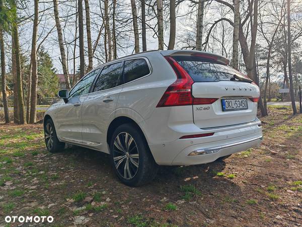 Volvo XC 60 T8 Plug-In Hybrid AWD Ultimate Bright - 4