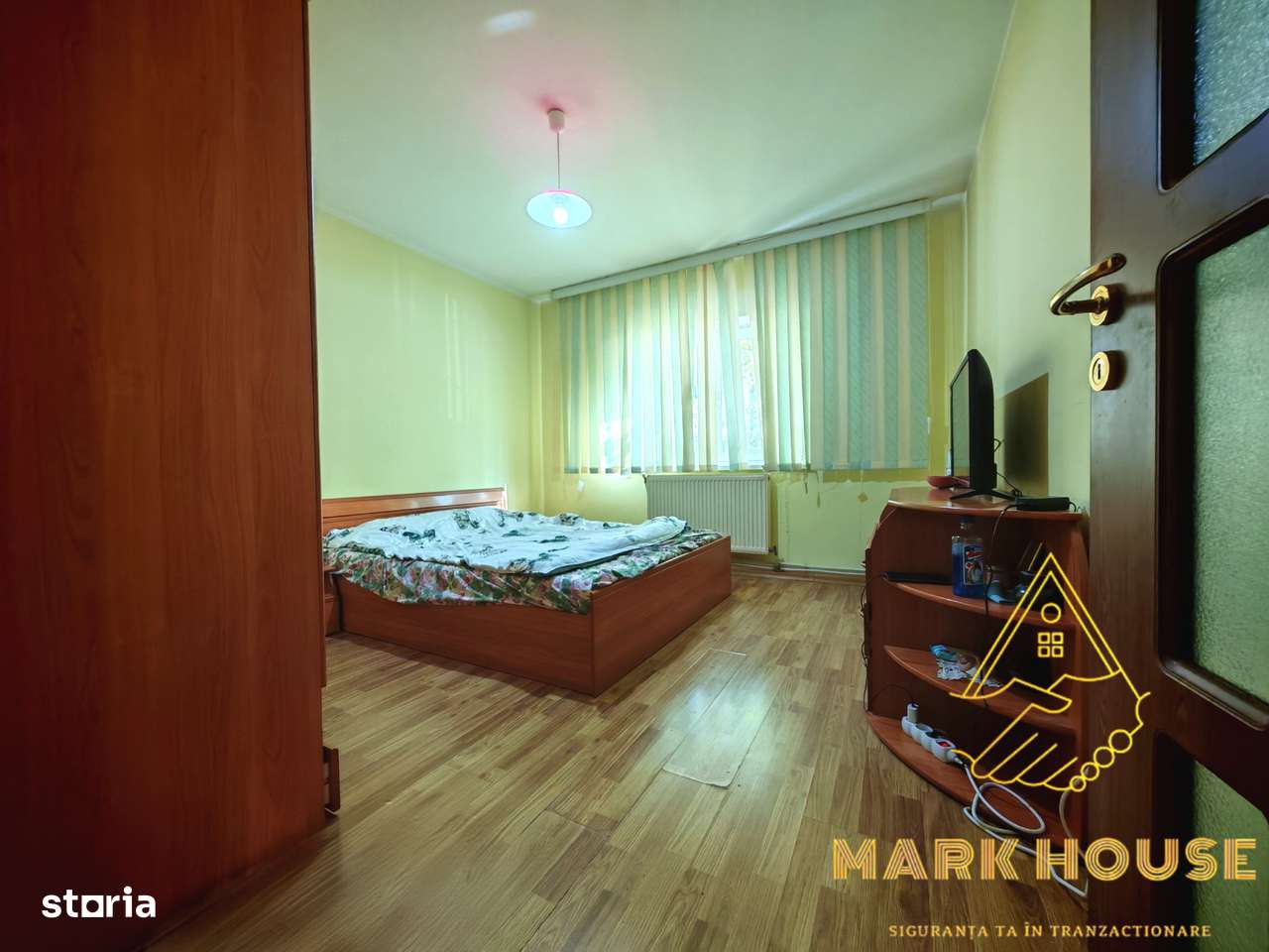 Apartament cu 3 camere decomandate de vânzare, etaj 1, Martir Horia-4