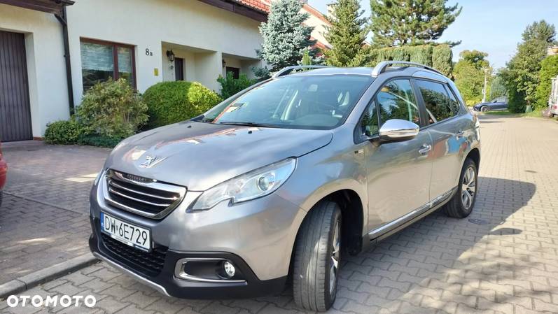 Peugeot 2008 1.2 Pure Tech Style S&S - 1