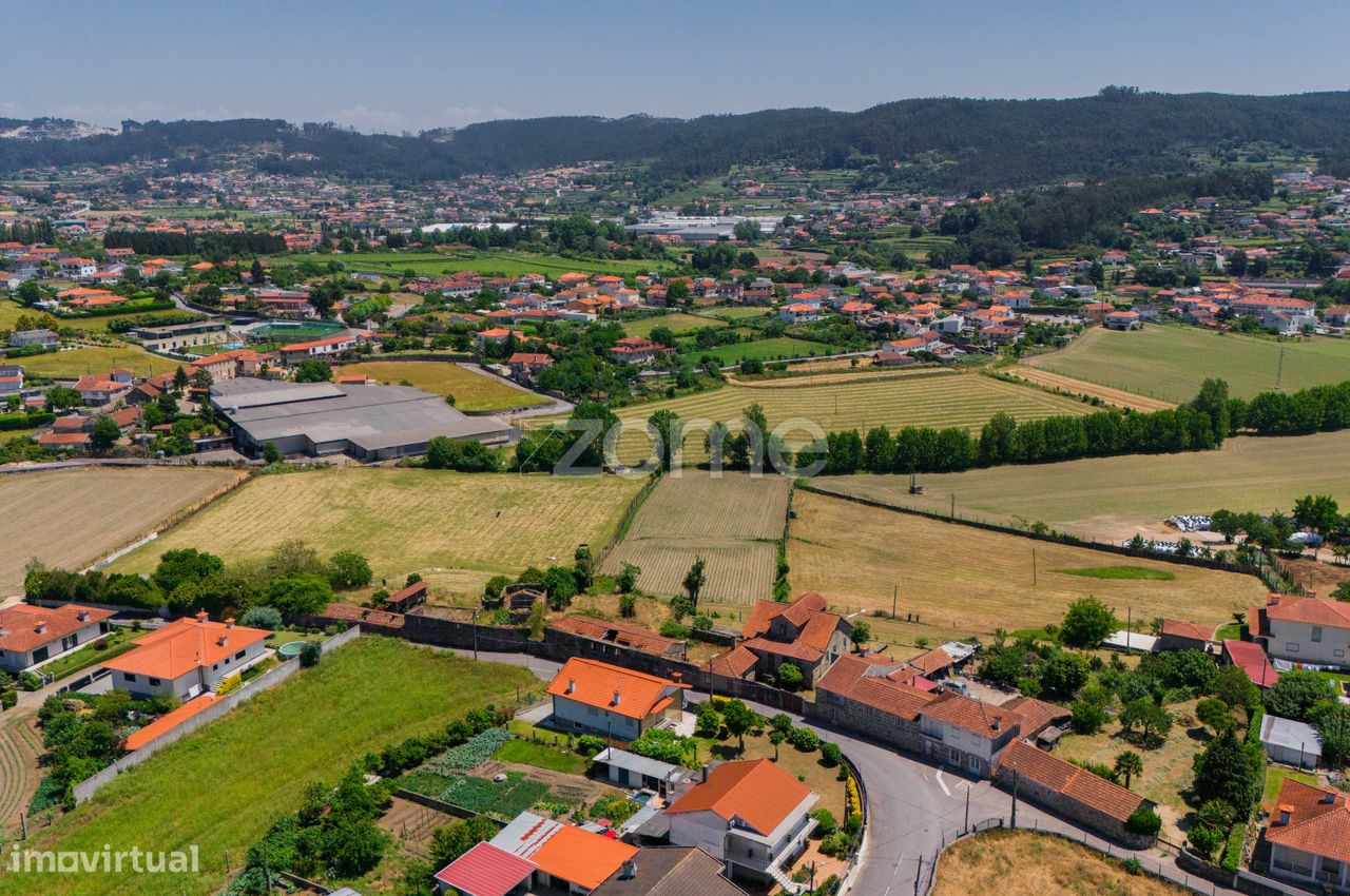 Moradia Individual com Terreno de 6.000m2 - FAMALICÃO - Grande imagem: 2/29