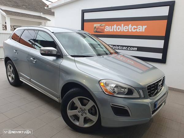 Volvo XC 60 2.0 D4 DRIVe R-Design - 26