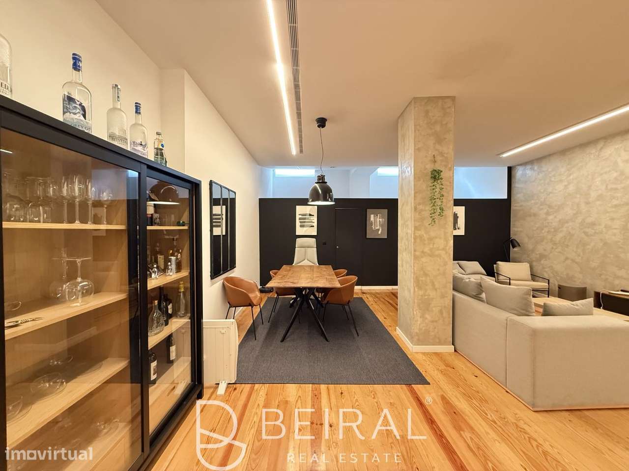 Espaço comercial espaçoso e luminoso no centro de Lisboa-27