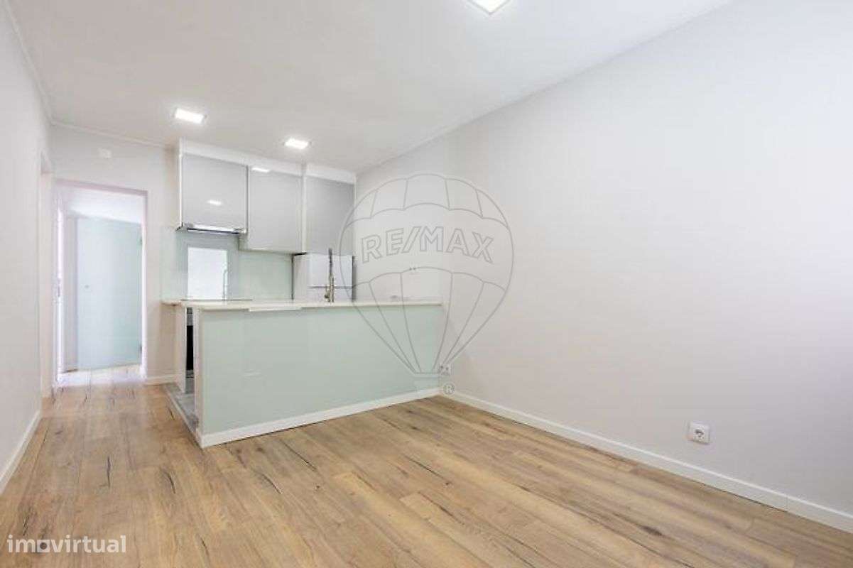 Apartamento T2 para arrendamento - Grande imagem: 2/10