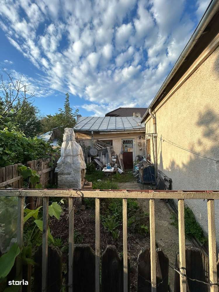 De vanzare casa in Roman, zona foarte buna, 95.000 euro - Imagine principală: 5/13