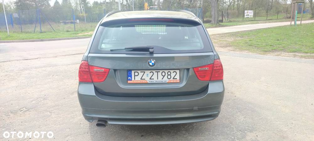 BMW Seria 3 316d - 4