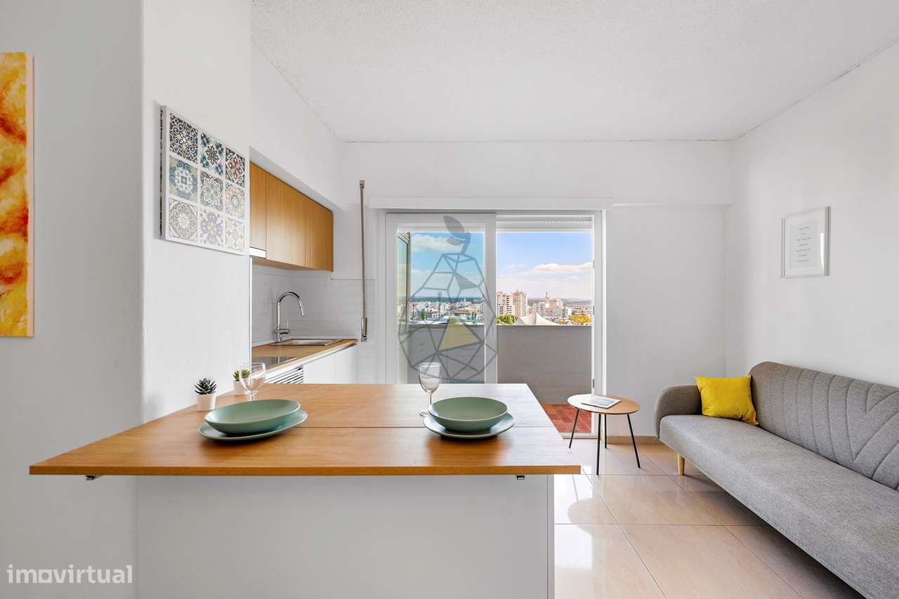 Apartamento Renovado T1 no Centro de Portimão-7