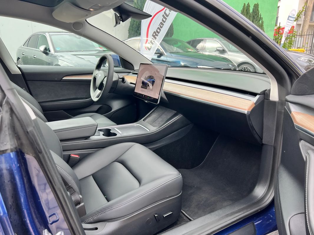 Tesla Model 3 Langstreckenbatterie Allradantrieb Dual Motor - 5