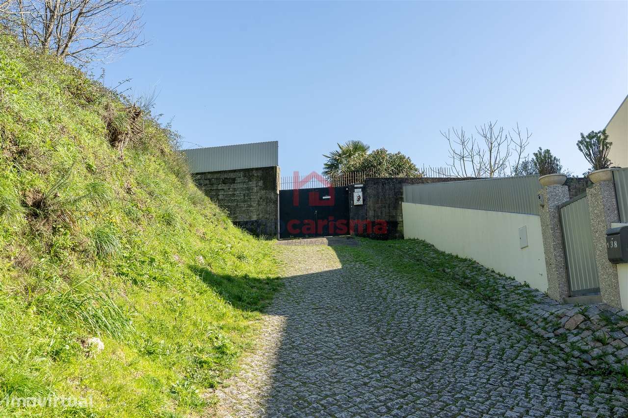 Moradia Térrea T3 em Santo Adrião, Vizela-19