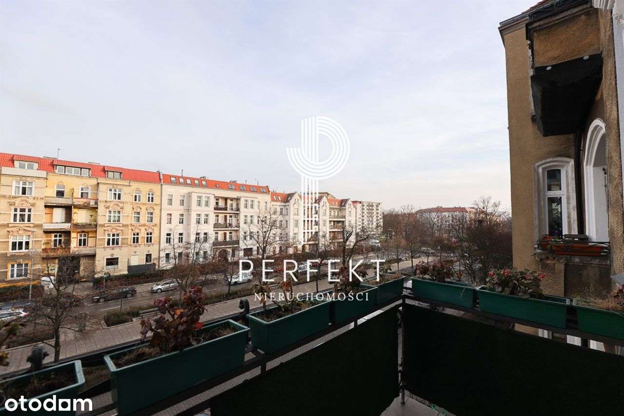 3 pokoje w odrestaurowanej kamienicy-8