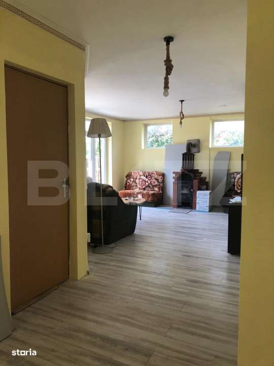 Casa P+M, teren generos 924 mp, Ideala pentru locuit + activitate prof - Imagine principală: 1/14