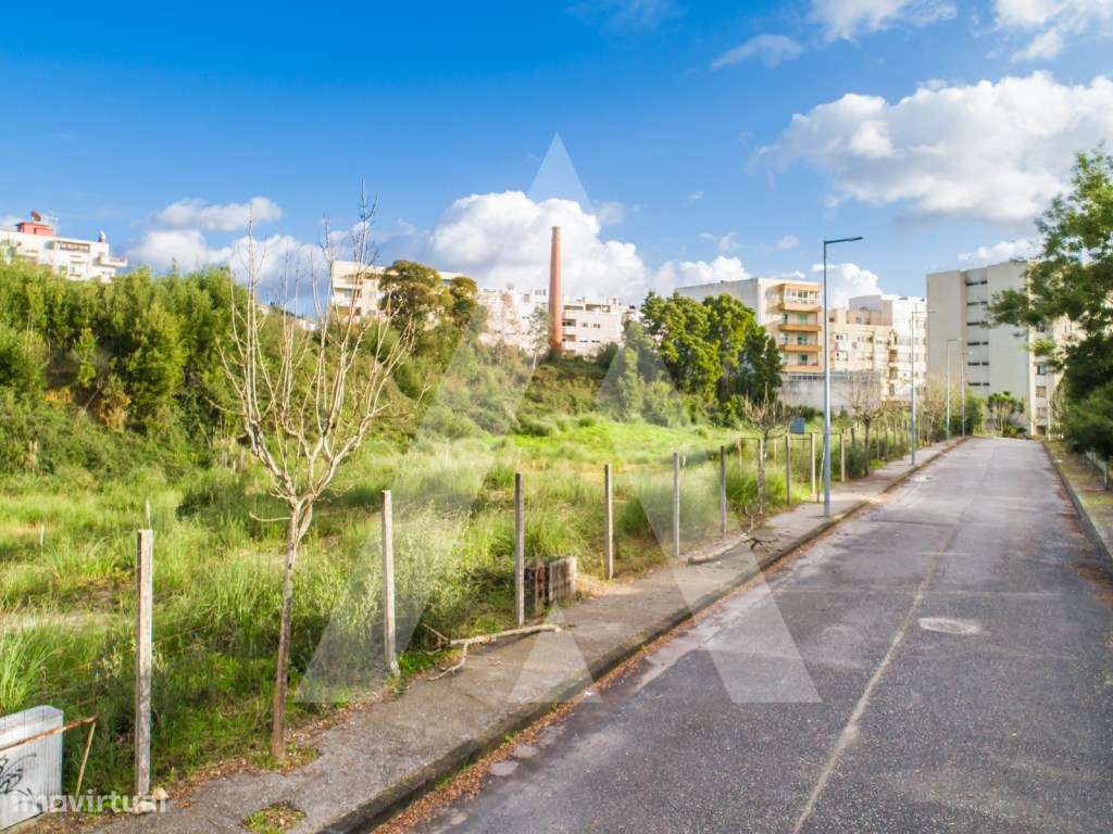 Lote de Construção em altura - Excelente localização central em São... - Vista 4