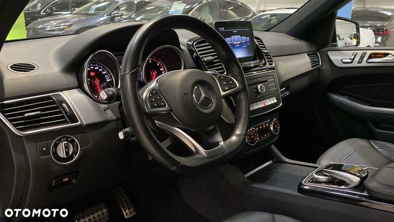Mercedes-Benz GLE - 9