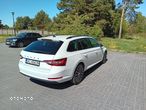 Skoda Superb 2.0 TDI SCR Style DSG - 6