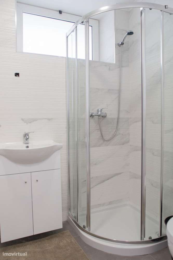 Quarto - localizado em Rio Tinto Porto - Grande imagem: 5/21