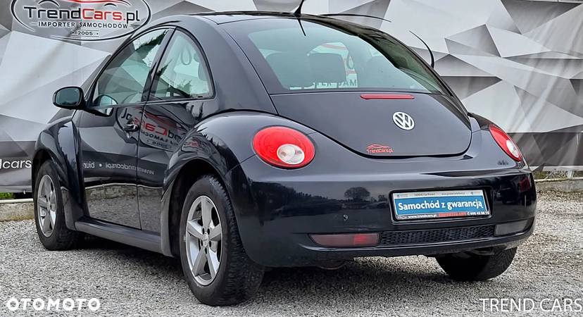 Volkswagen New Beetle 1.6 - 21