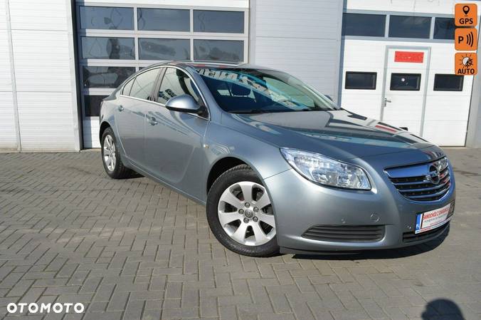 Opel Insignia - 1