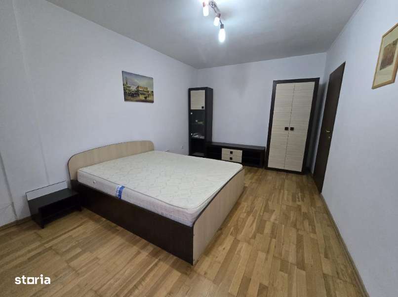 De vanzare Apartament 3 camere, zona Cetate-Piata Bloc Nou. - Imagine principală: 4/6