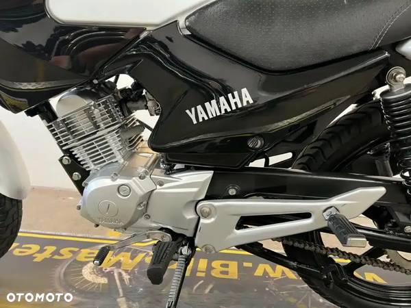 Yamaha YBR - 27