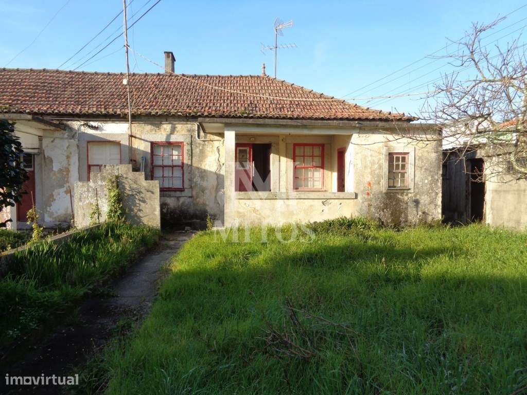 Moradias para restauro - Areosa - Grande imagem: 3/13