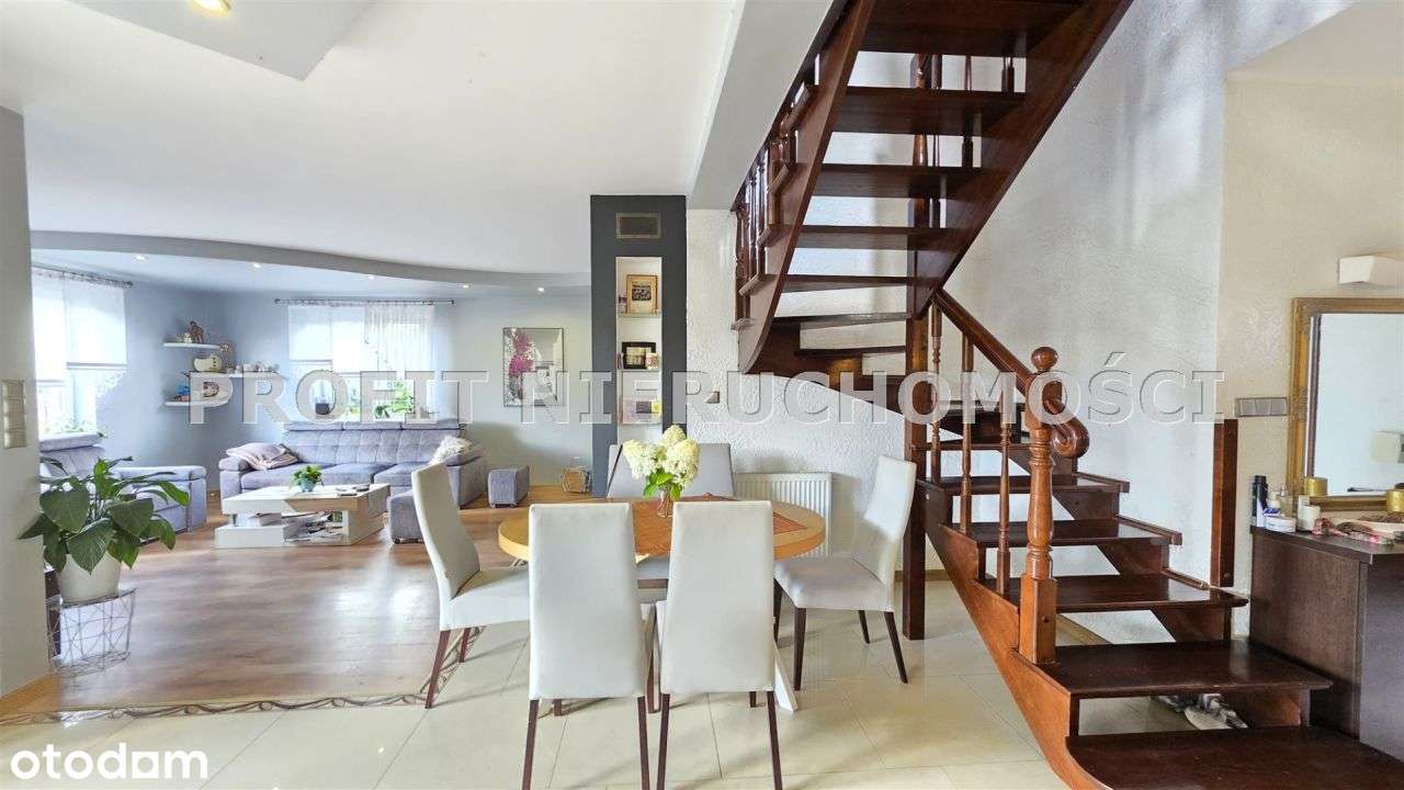 Ładny dom wolnostojący w spokojnej okolicy-8