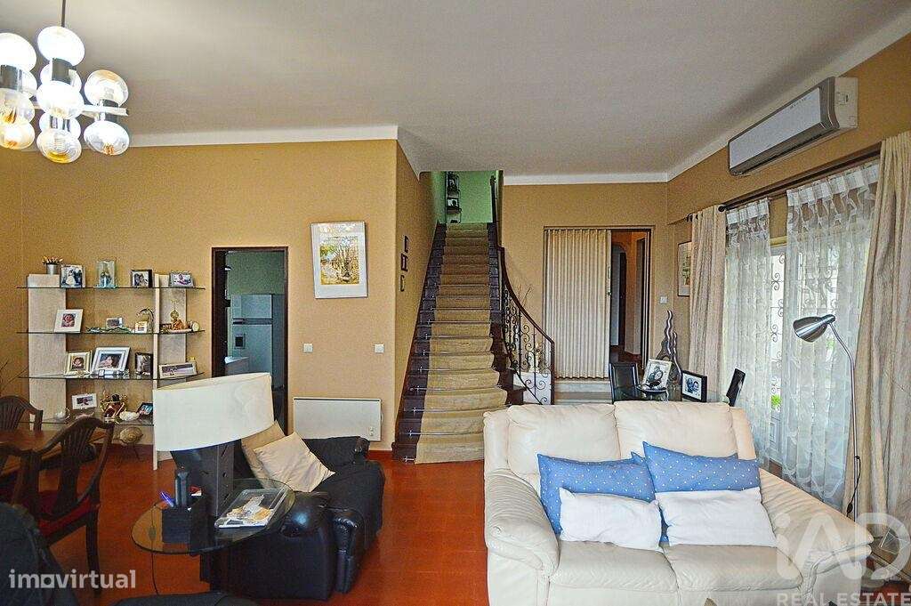 Casa / Villa T6 em Mafra de 390,00 m2 - Grande imagem: 3/12