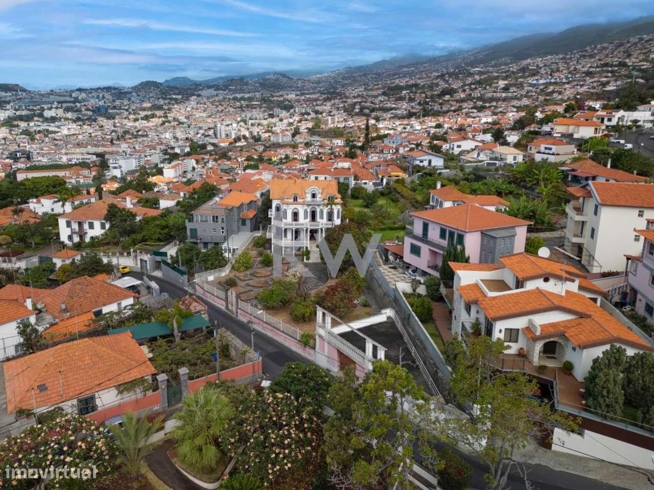 Palacete no Funchal | EXCELENTE INVESTIMENTO - Grande imagem: 4/57