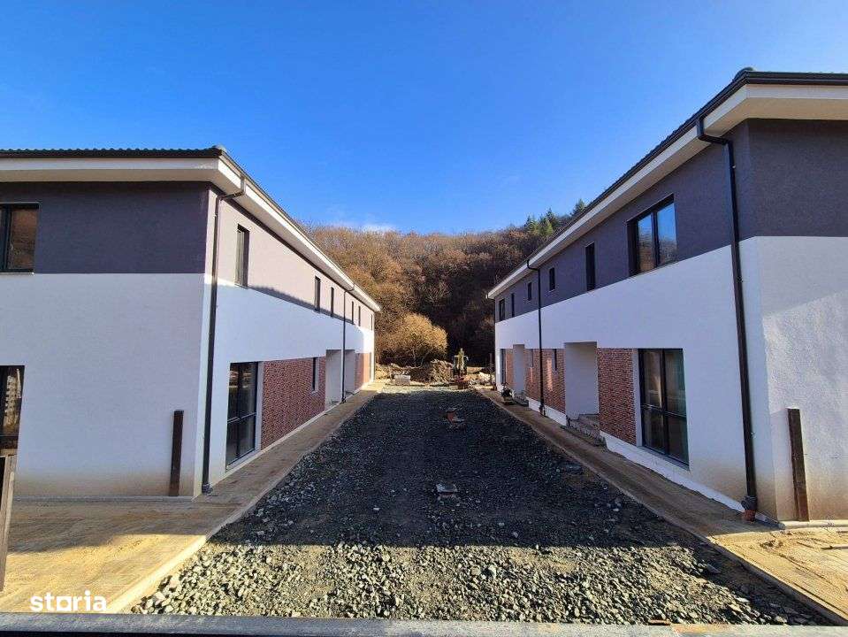 Ansamblu de case de vanzare Floresti zona Tauti finalizat-10
