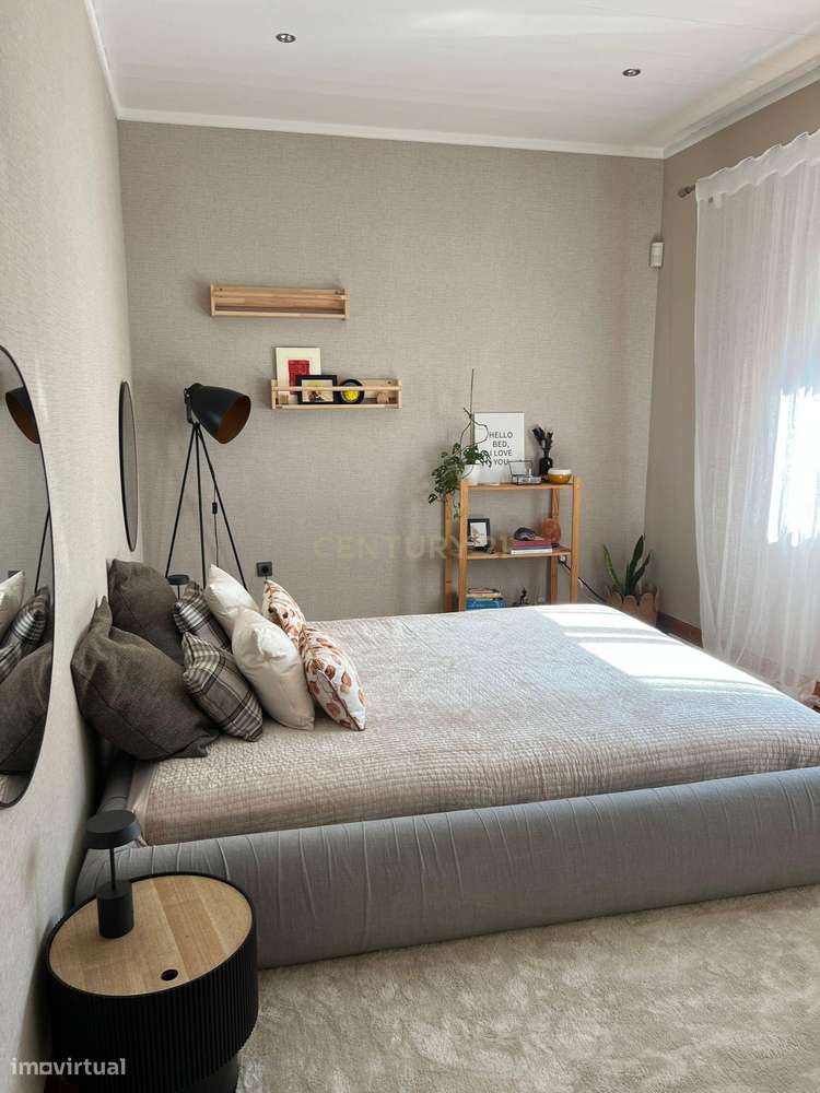 Moradia em Viseu com Vista Panorâmica e Jardim Privado-5