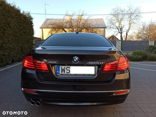 BMW Seria 5 525d xDrive Luxury Line - 25