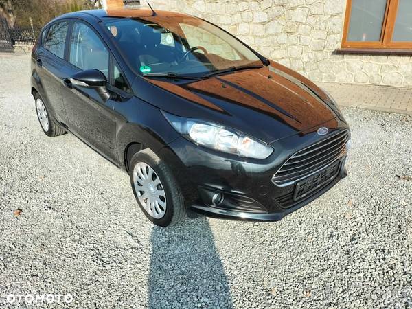 Ford Fiesta 1.25 Ambiente - 2