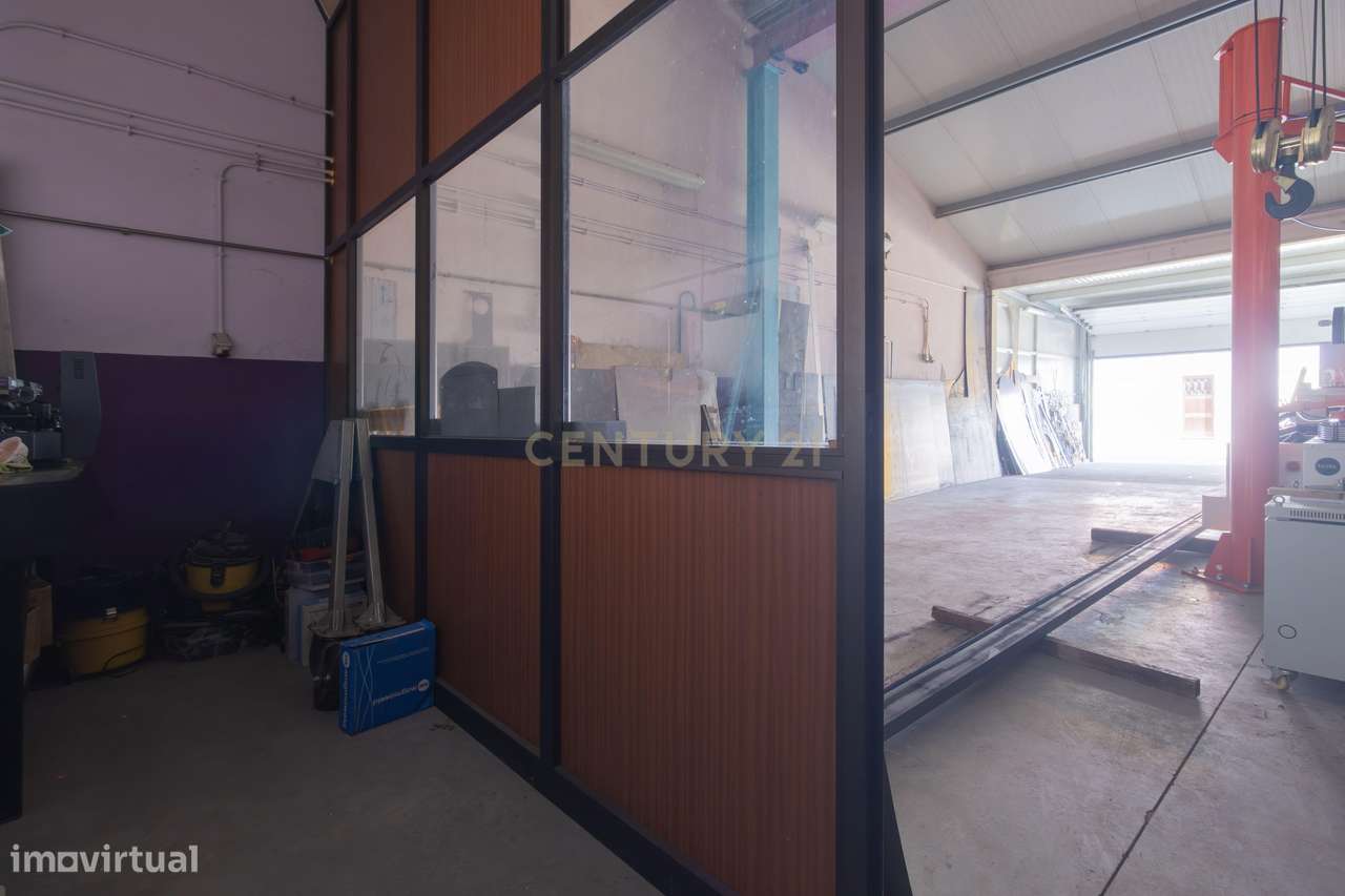 Armazém para atividade industrial no Engenho, Marinha Grande - Grande imagem: 5/13